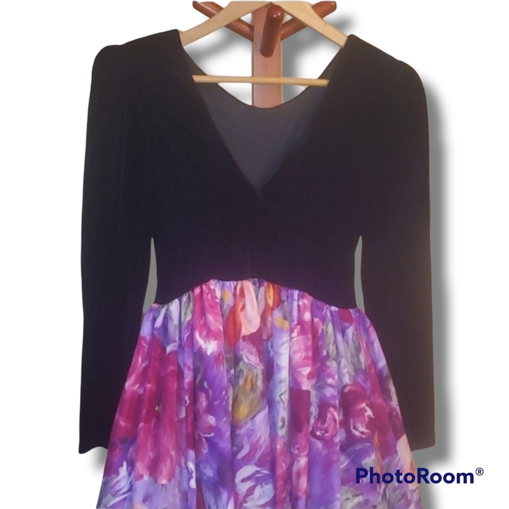 Jessica McClintock Party Event Velvet Floral Formal Dress - Picture 6 of 10